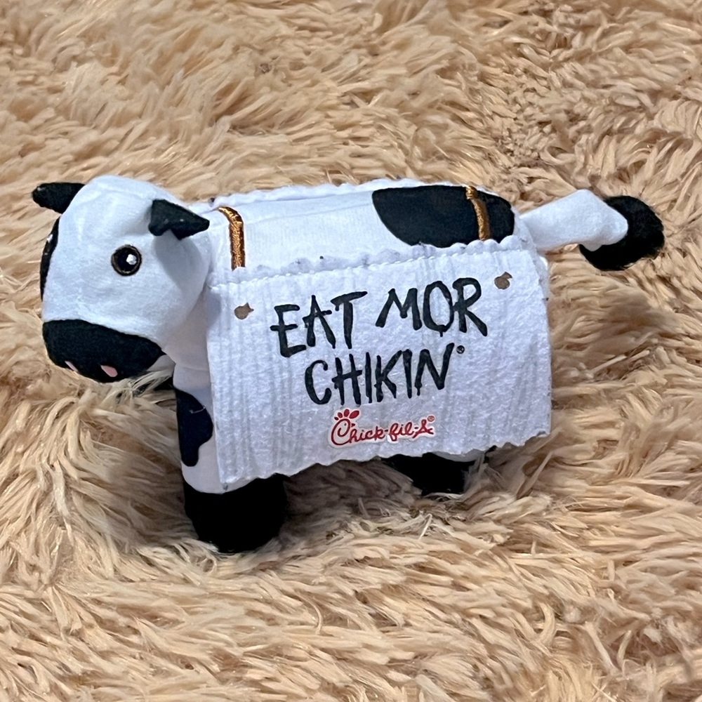 Chick-Fil-A Limited Edition 2019 Plush Cow –‎ 4 Inch 🐮❤️